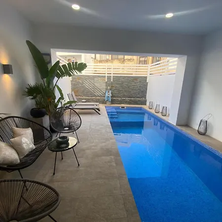 Lejlighed Luxurious 3 Bedroom With Pool *