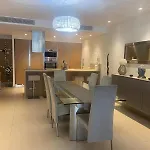 Luxurious 3 Bedroom With Pool *