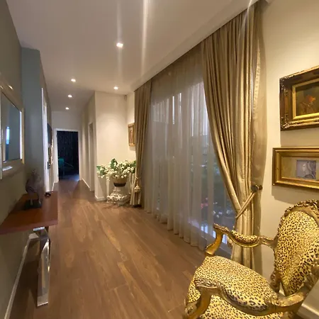 Luxurious 3 Bedroom With Pool *